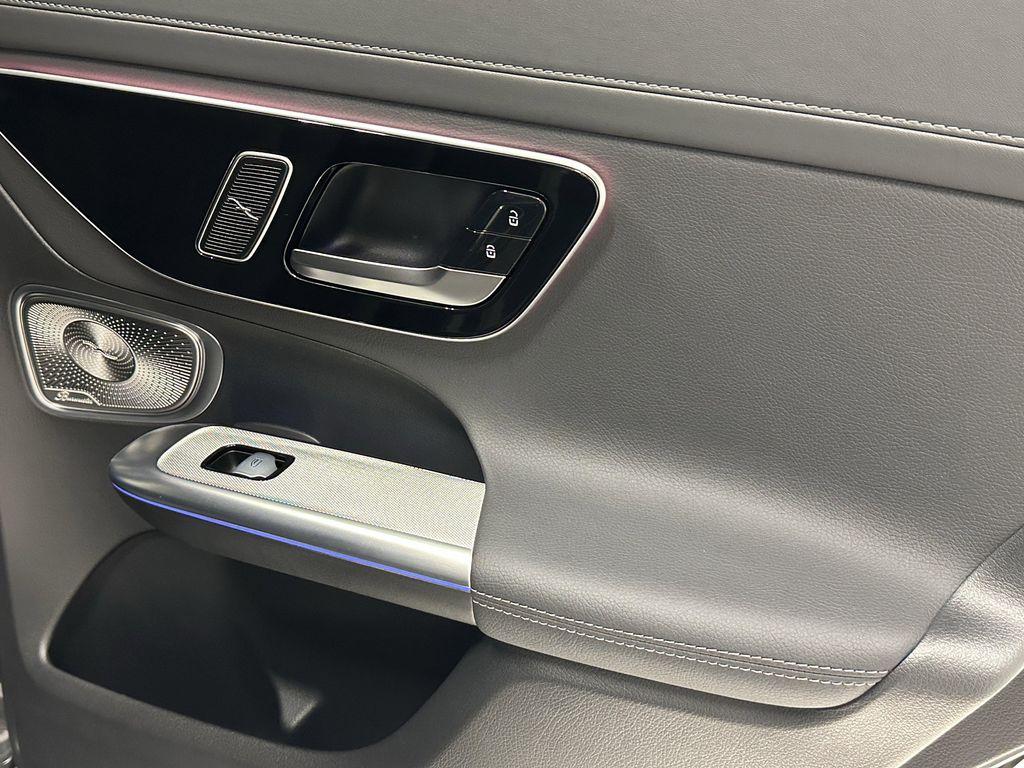 used 2025 Mercedes-Benz GLC 350e car