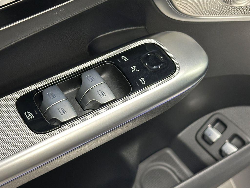 used 2025 Mercedes-Benz GLC 350e car