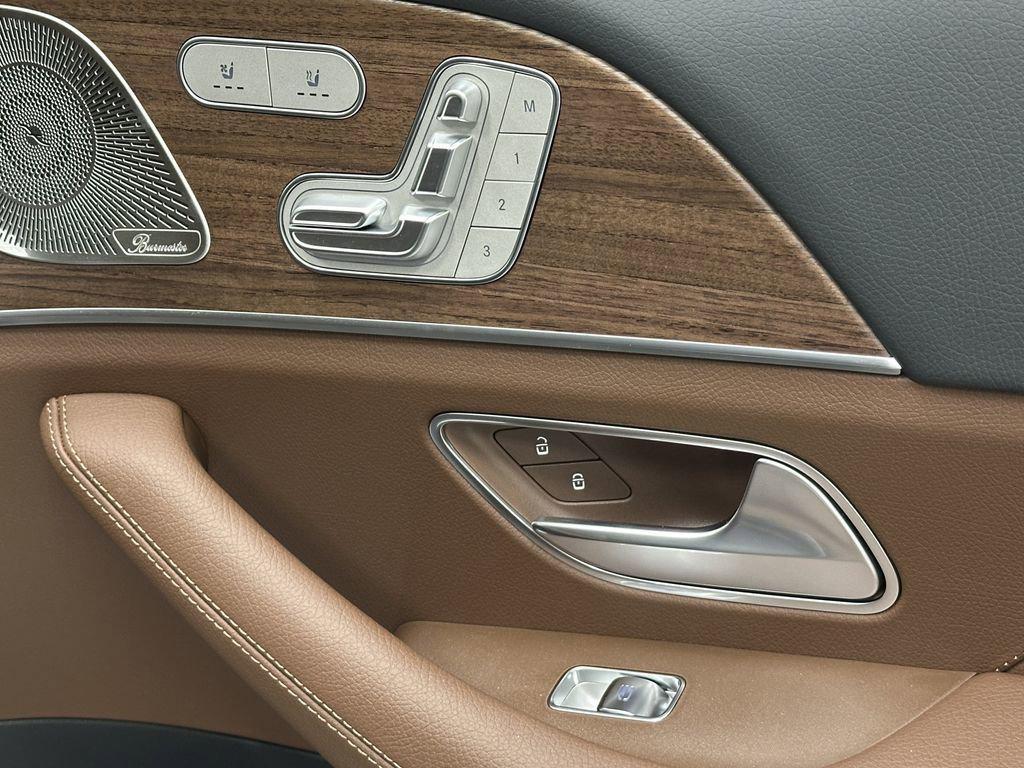 new 2026 Mercedes-Benz GLS 580 car, priced at $124,335