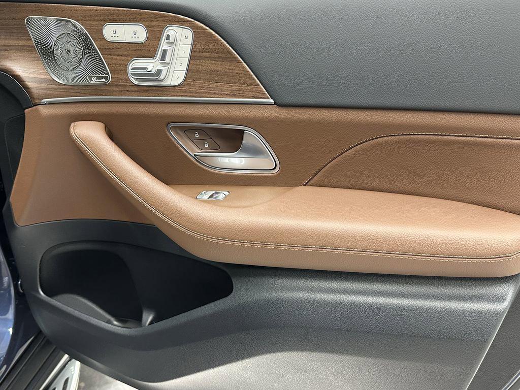 new 2026 Mercedes-Benz GLS 580 car, priced at $124,335