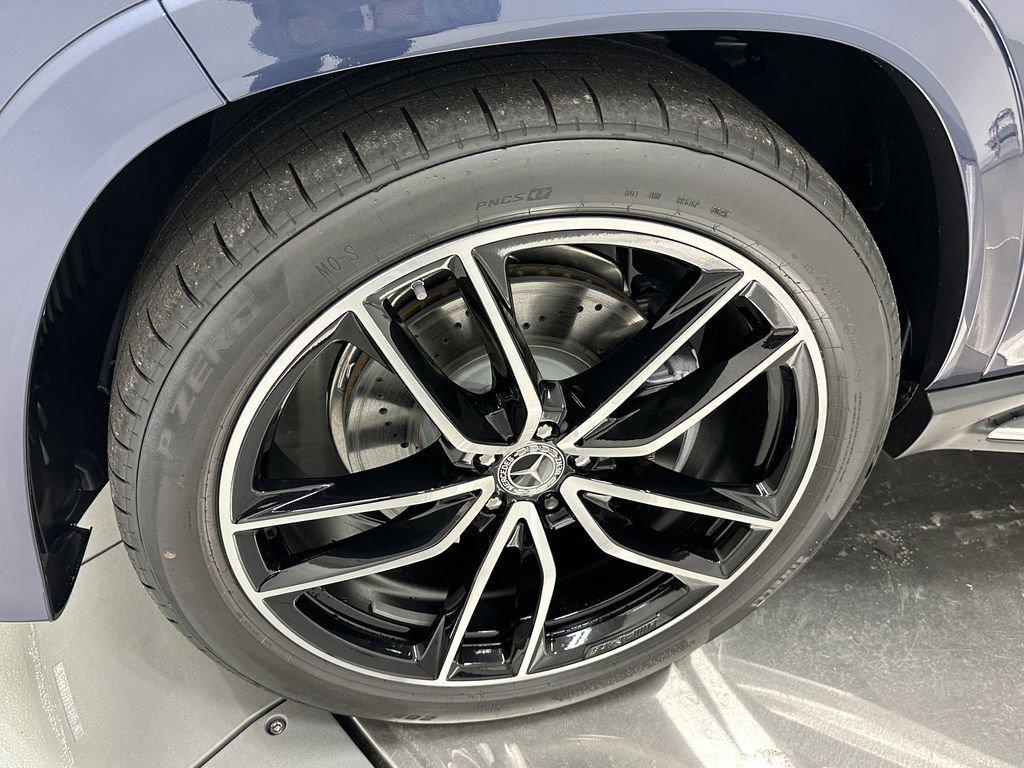 new 2026 Mercedes-Benz GLS 580 car, priced at $124,335