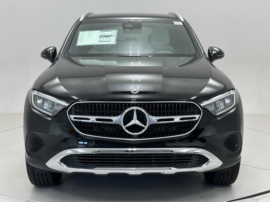 new 2024 Mercedes-Benz GLC 300 car, priced at $55,295