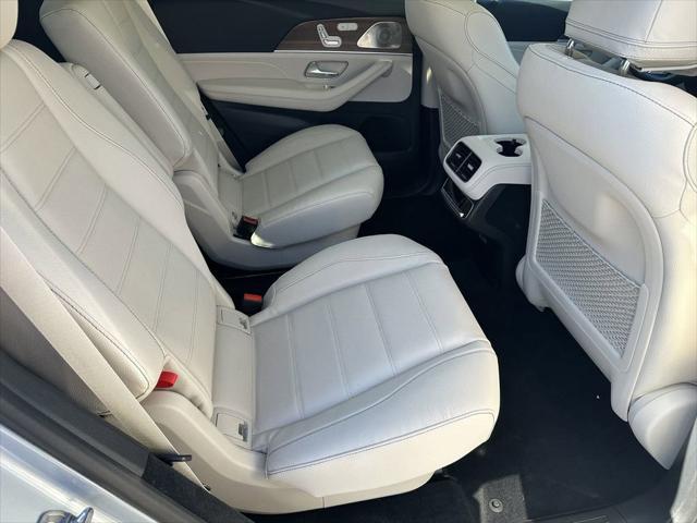 new 2025 Mercedes-Benz GLS 450 car, priced at $99,845