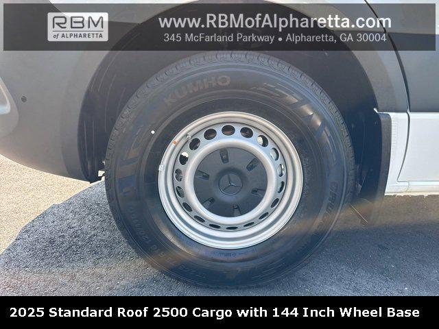 new 2025 Mercedes-Benz Sprinter 2500 car