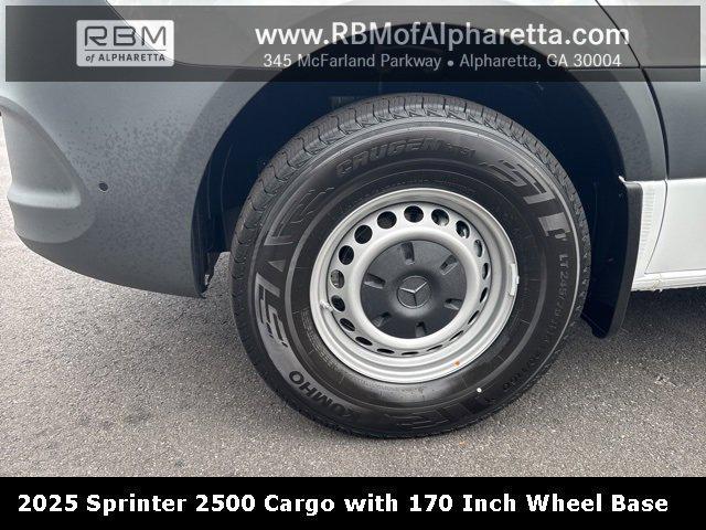 new 2025 Mercedes-Benz Sprinter 2500 car