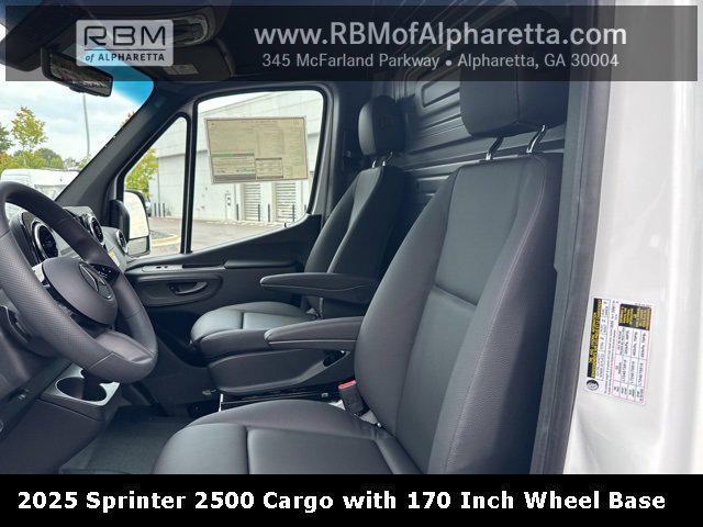 new 2025 Mercedes-Benz Sprinter 2500 car