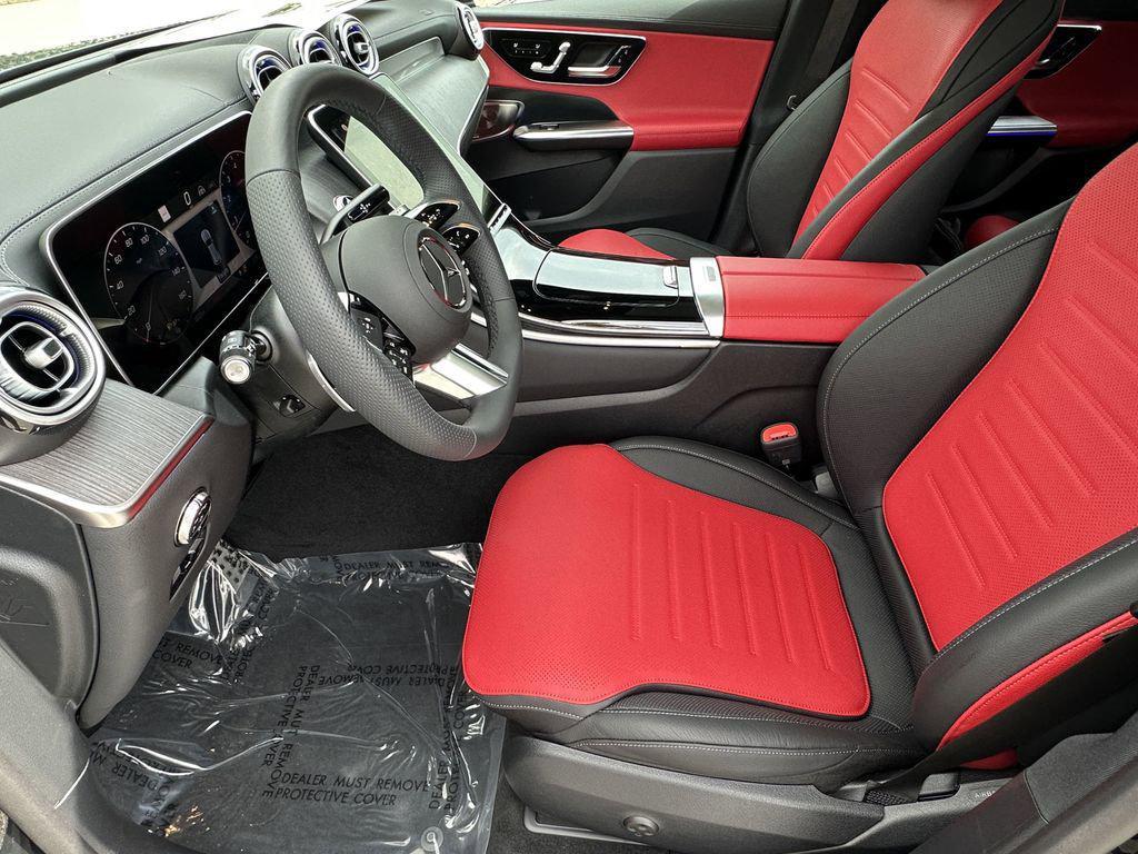 new 2025 Mercedes-Benz GLC 300 car, priced at $66,125