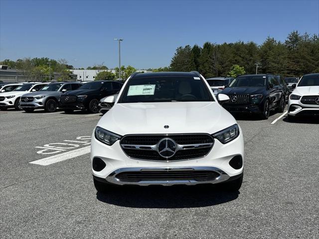 new 2025 Mercedes-Benz GLC 300 car, priced at $57,565