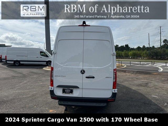 new 2024 Mercedes-Benz Sprinter 2500 car