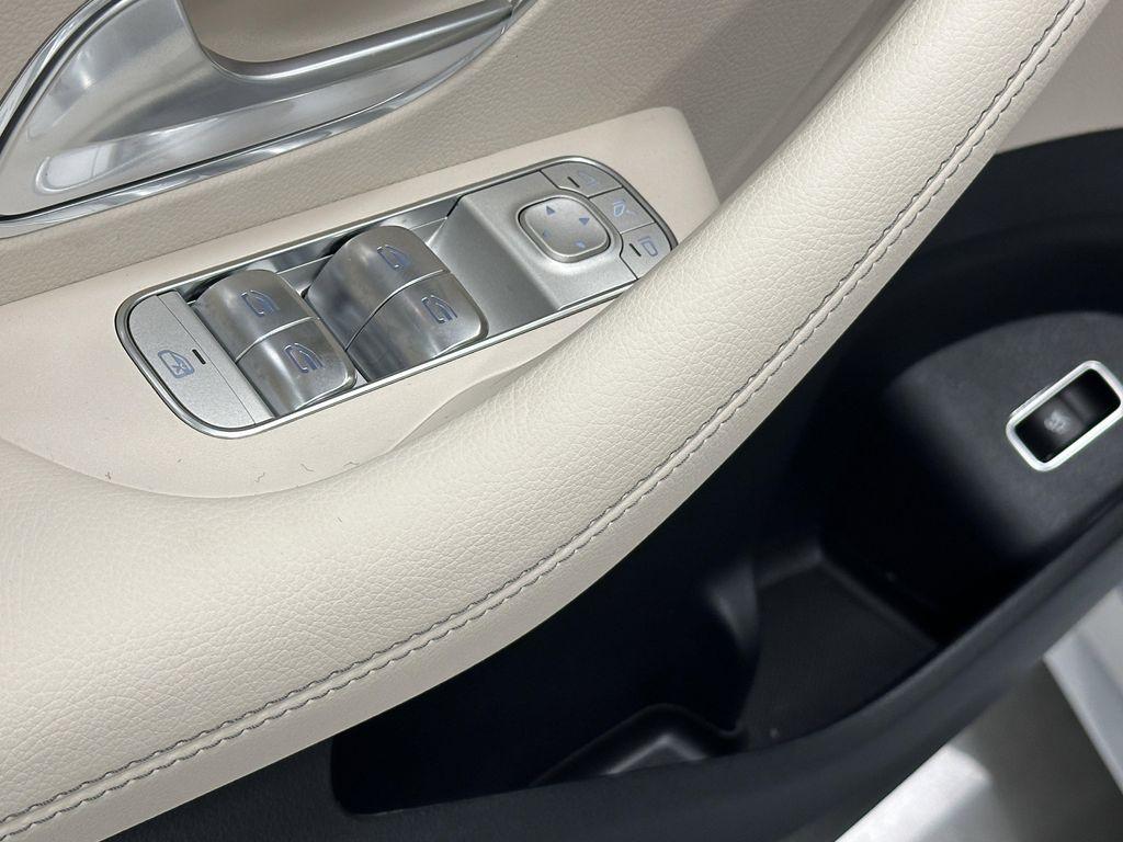 new 2025 Mercedes-Benz GLE 350 car, priced at $74,215