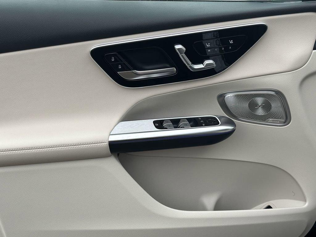 new 2025 Mercedes-Benz GLC 300 car, priced at $59,465