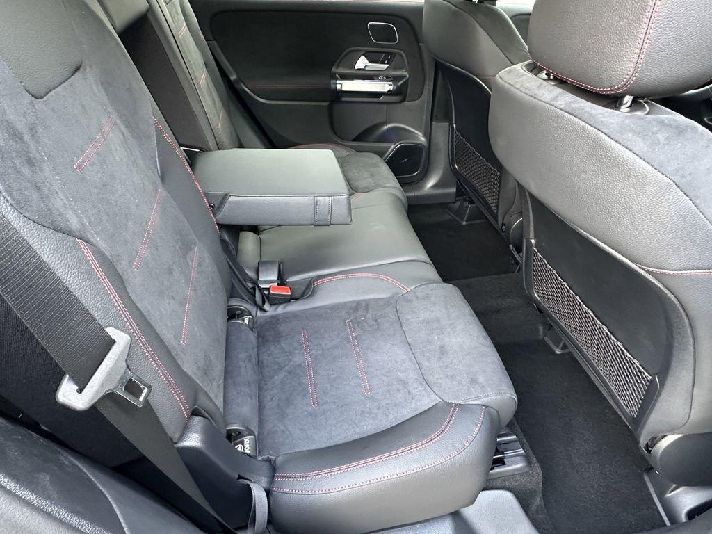 new 2025 Mercedes-Benz GLB 250 car, priced at $54,940