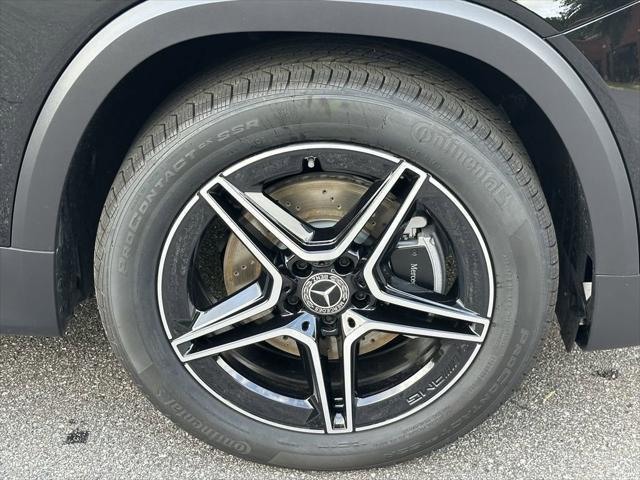 new 2025 Mercedes-Benz GLB 250 car, priced at $54,940