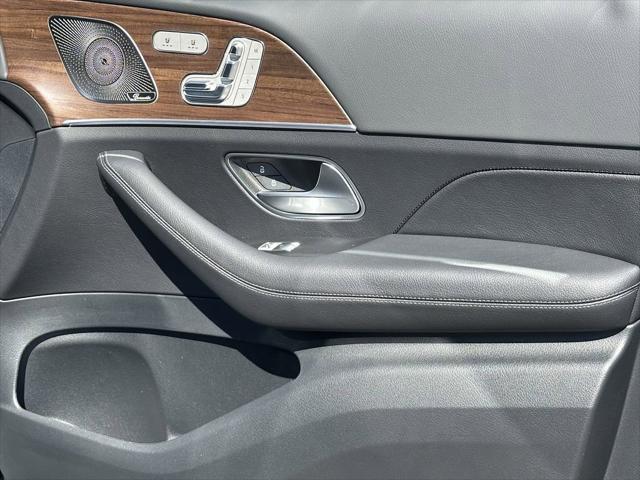 new 2025 Mercedes-Benz GLE 450e car, priced at $84,040