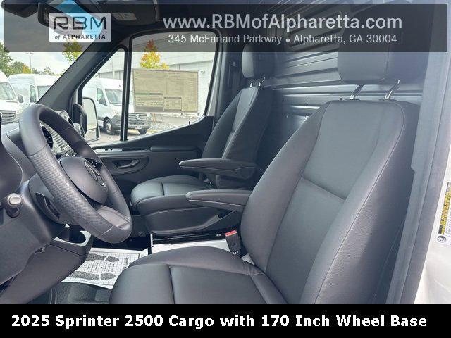 new 2025 Mercedes-Benz Sprinter 2500 car