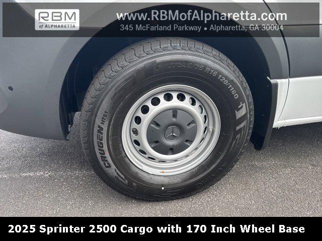 new 2025 Mercedes-Benz Sprinter 2500 car