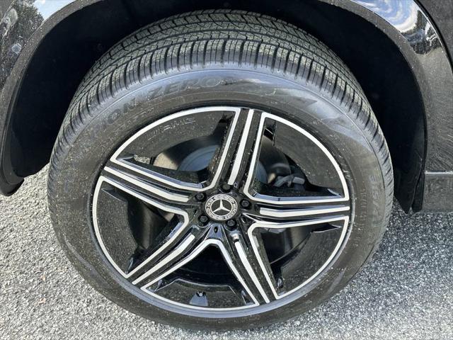 new 2025 Mercedes-Benz GLE 580 car, priced at $102,185