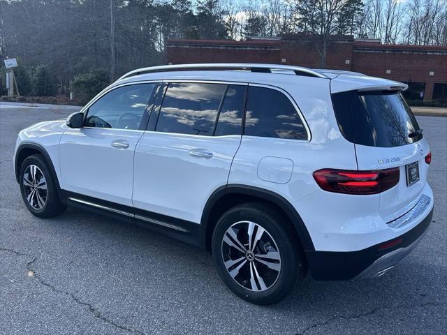 new 2025 Mercedes-Benz GLB 250 car, priced at $48,450