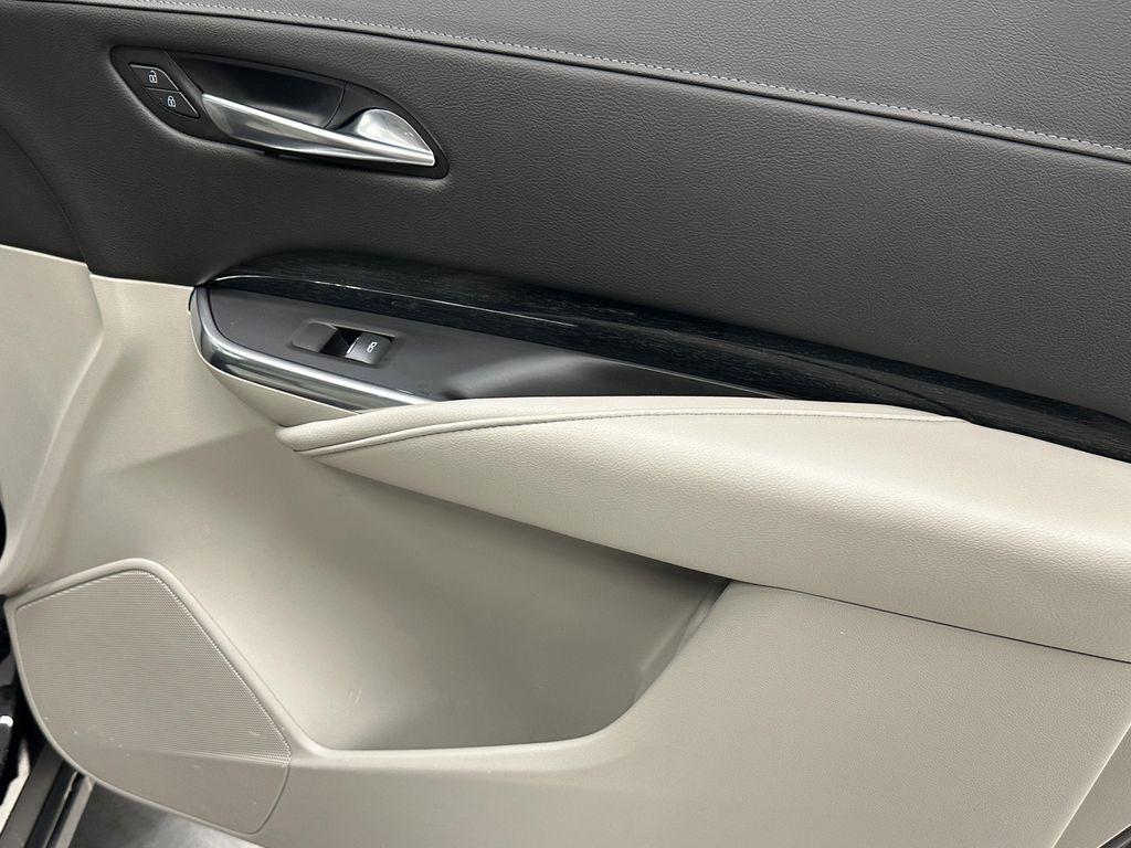 used 2020 Cadillac XT4 car, priced at $24,499