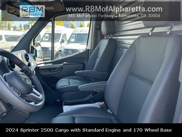 new 2024 Mercedes-Benz Sprinter 2500 car