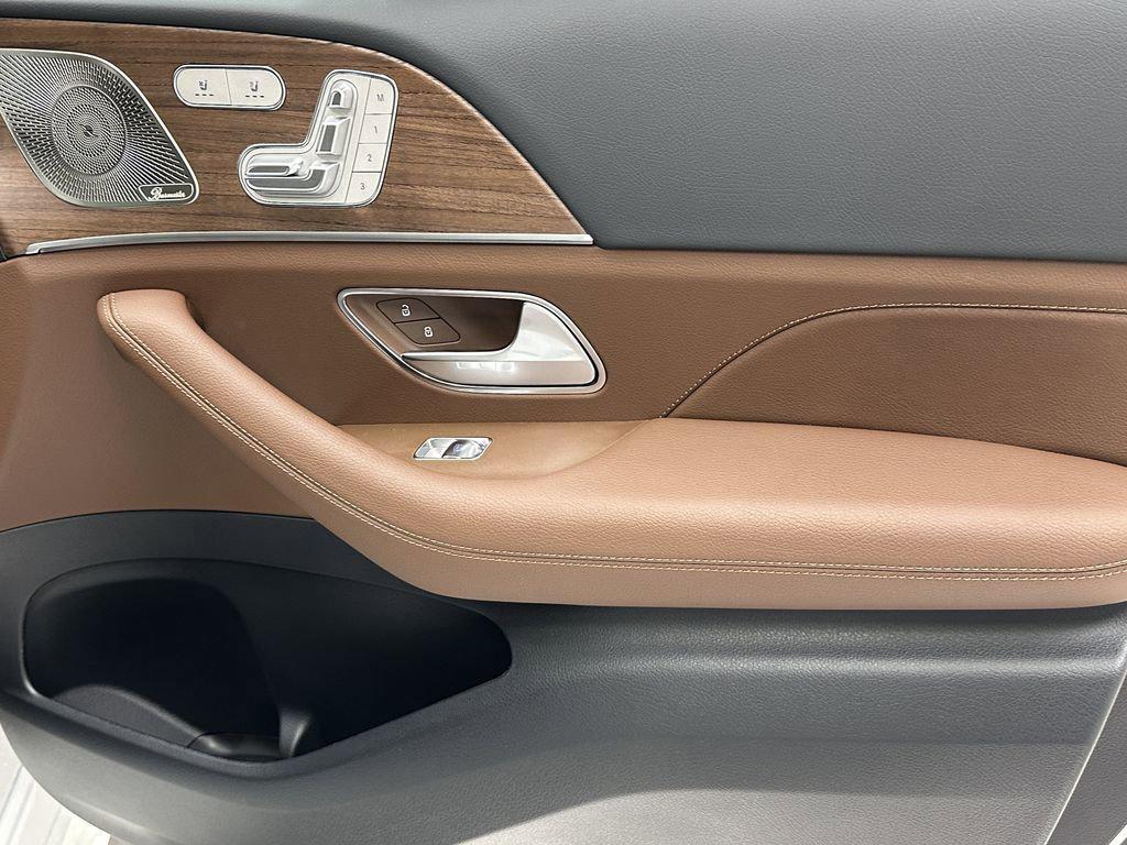 new 2026 Mercedes-Benz GLS 450 car, priced at $101,405