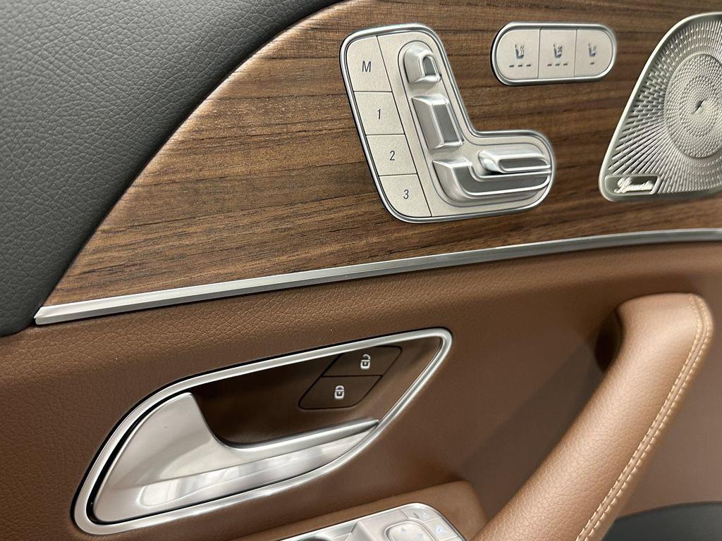 new 2026 Mercedes-Benz GLS 450 car, priced at $101,405
