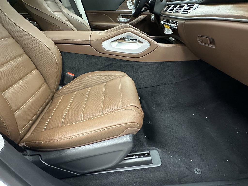 new 2026 Mercedes-Benz GLS 450 car, priced at $101,405