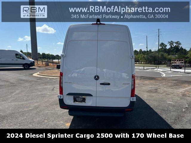 new 2024 Mercedes-Benz Sprinter 2500 car