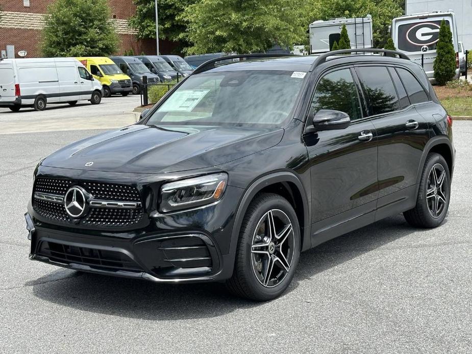 new 2024 Mercedes-Benz GLB 250 car, priced at $55,460