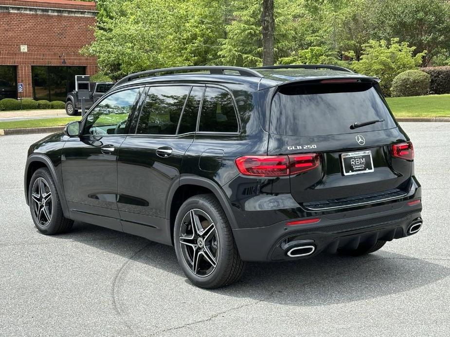 new 2024 Mercedes-Benz GLB 250 car, priced at $55,460