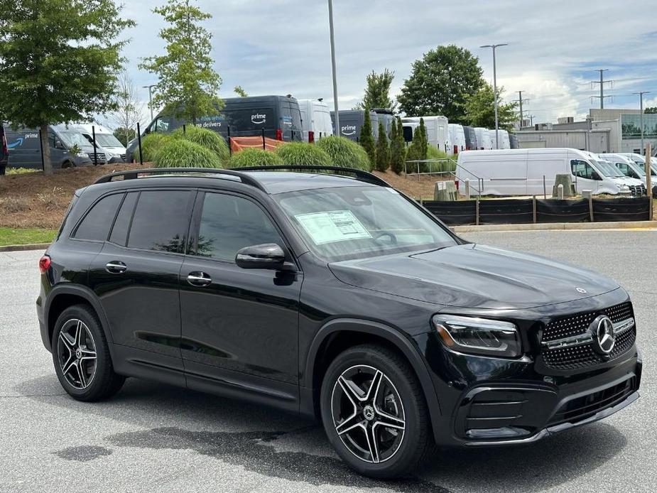 new 2024 Mercedes-Benz GLB 250 car, priced at $55,460