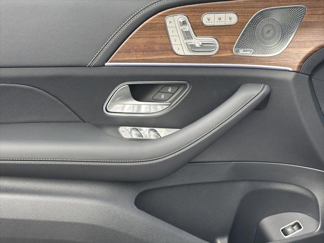 new 2025 Mercedes-Benz AMG GLE 53 car, priced at $102,055