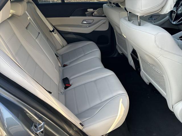 new 2025 Mercedes-Benz GLE 580 car, priced at $103,300