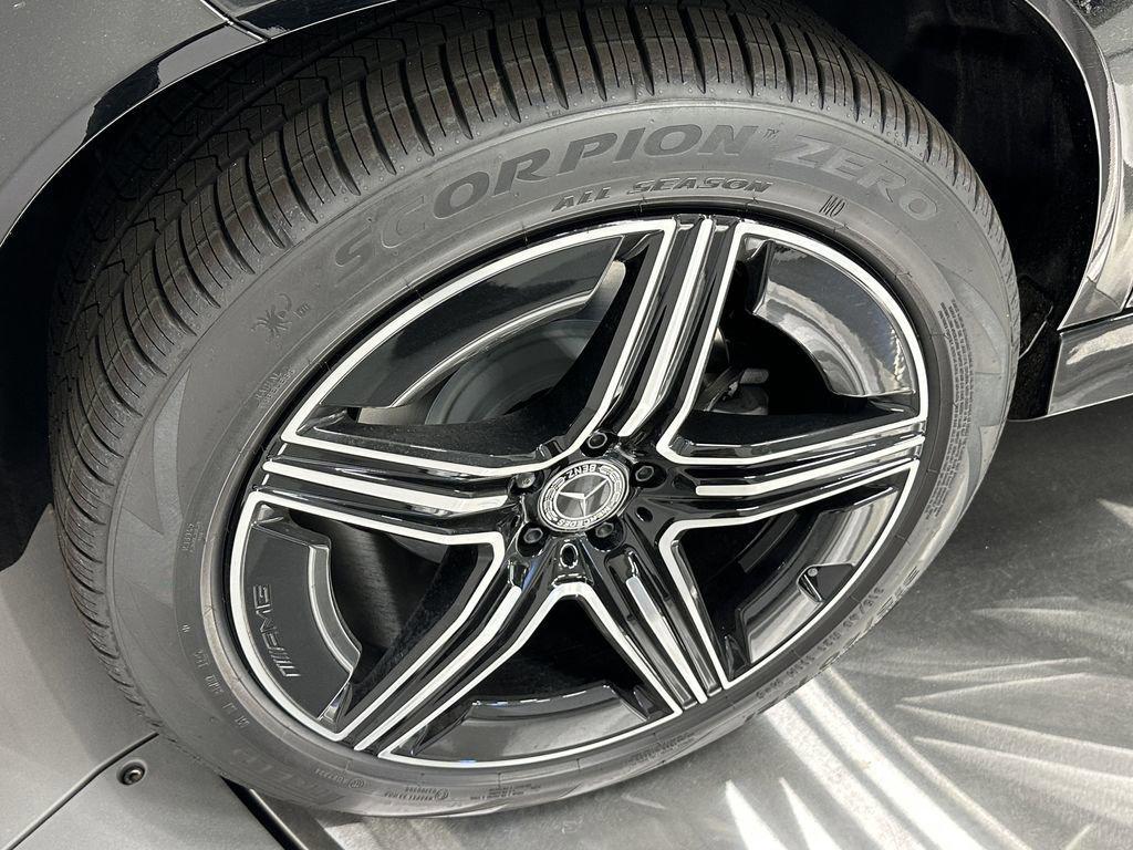 new 2026 Mercedes-Benz GLE 450 car, priced at $82,485