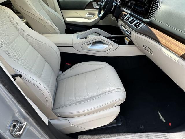 new 2025 Mercedes-Benz GLS 450 car, priced at $100,565
