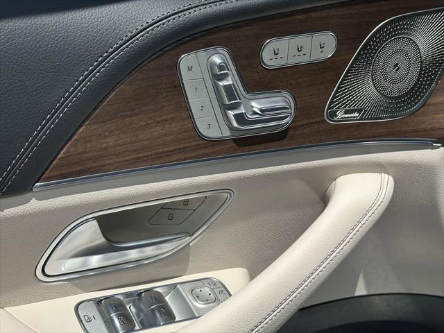 new 2025 Mercedes-Benz GLS 450 car, priced at $100,565