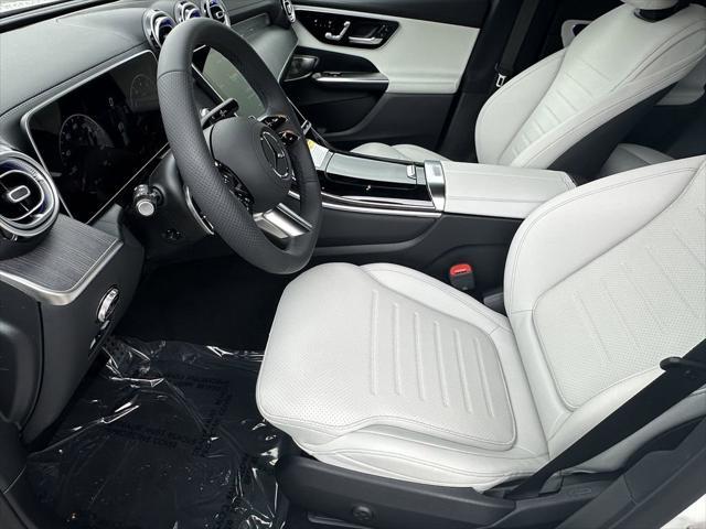 new 2025 Mercedes-Benz GLC 300 car, priced at $61,465