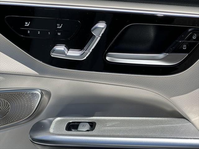 new 2025 Mercedes-Benz GLC 350e car, priced at $65,915