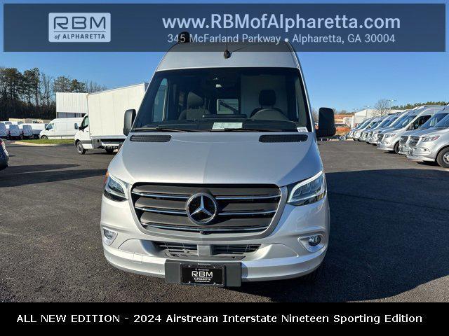 new 2022 Mercedes-Benz Sprinter 2500 car