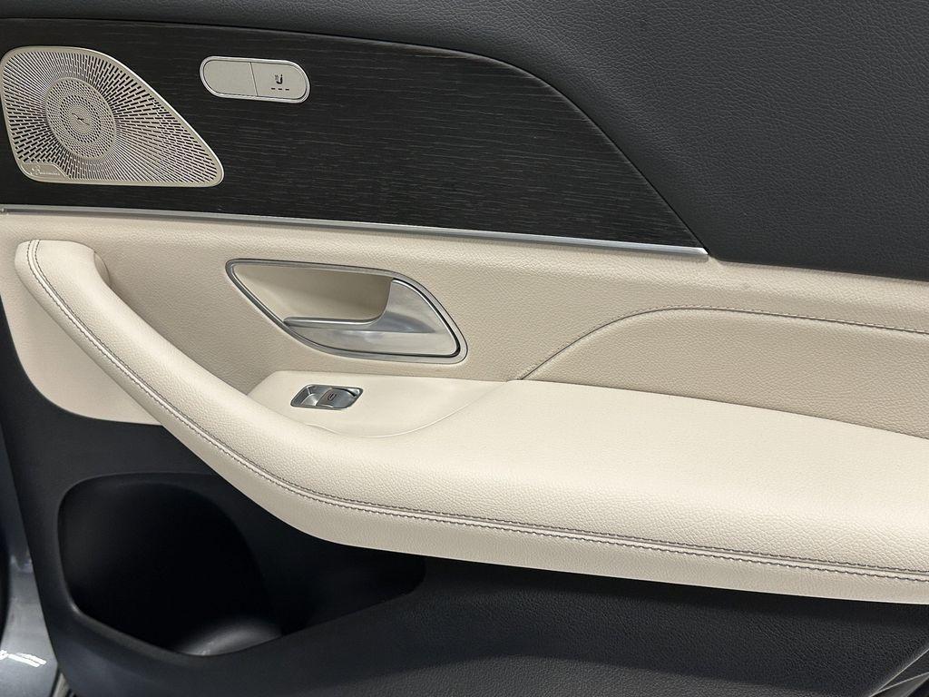 used 2023 Mercedes-Benz GLE 350 car, priced at $54,999