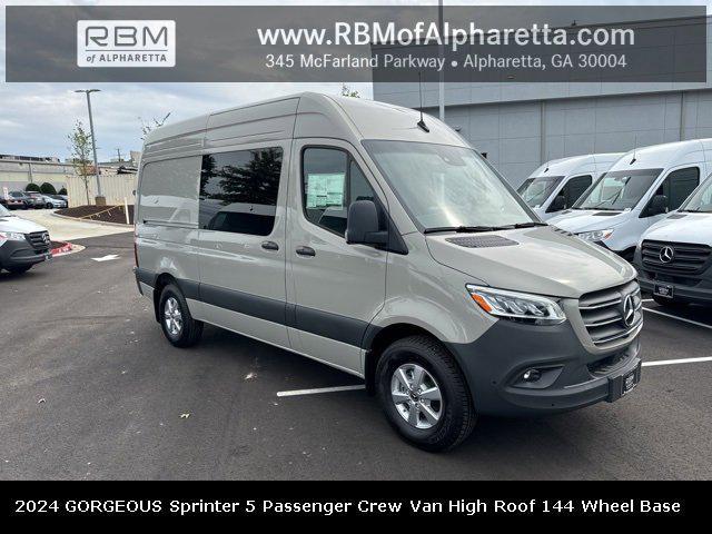 new 2024 Mercedes-Benz Sprinter 2500 car