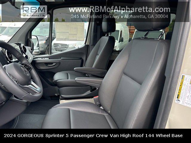 new 2024 Mercedes-Benz Sprinter 2500 car