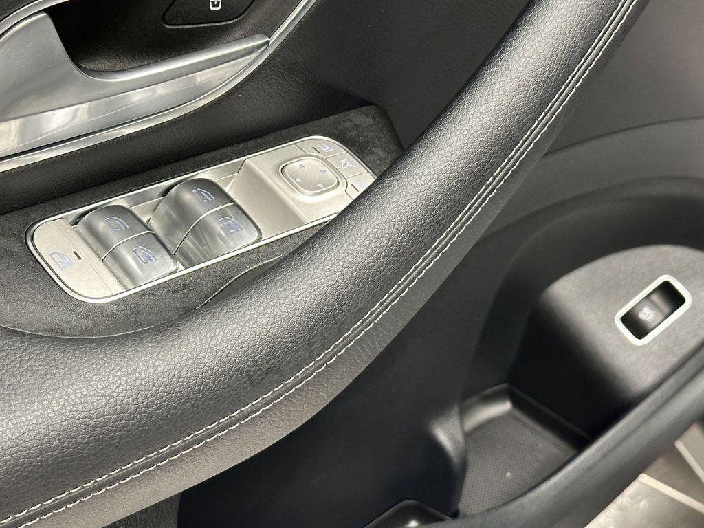 used 2025 Mercedes-Benz GLE 350 car, priced at $59,326