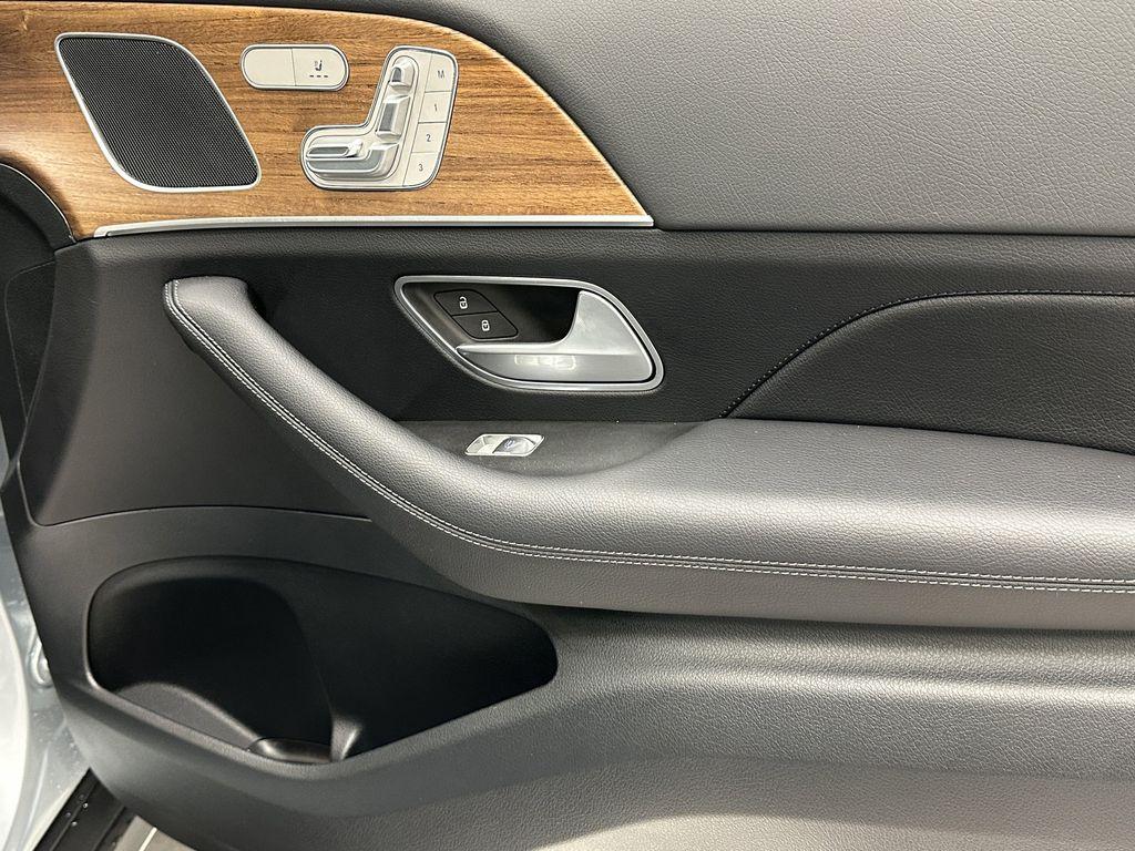used 2025 Mercedes-Benz GLE 350 car, priced at $59,326