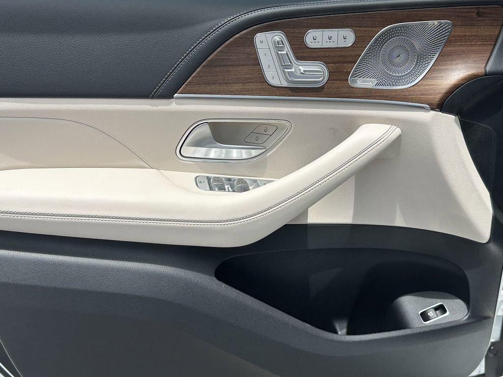 new 2025 Mercedes-Benz AMG GLE 53 car, priced at $105,815