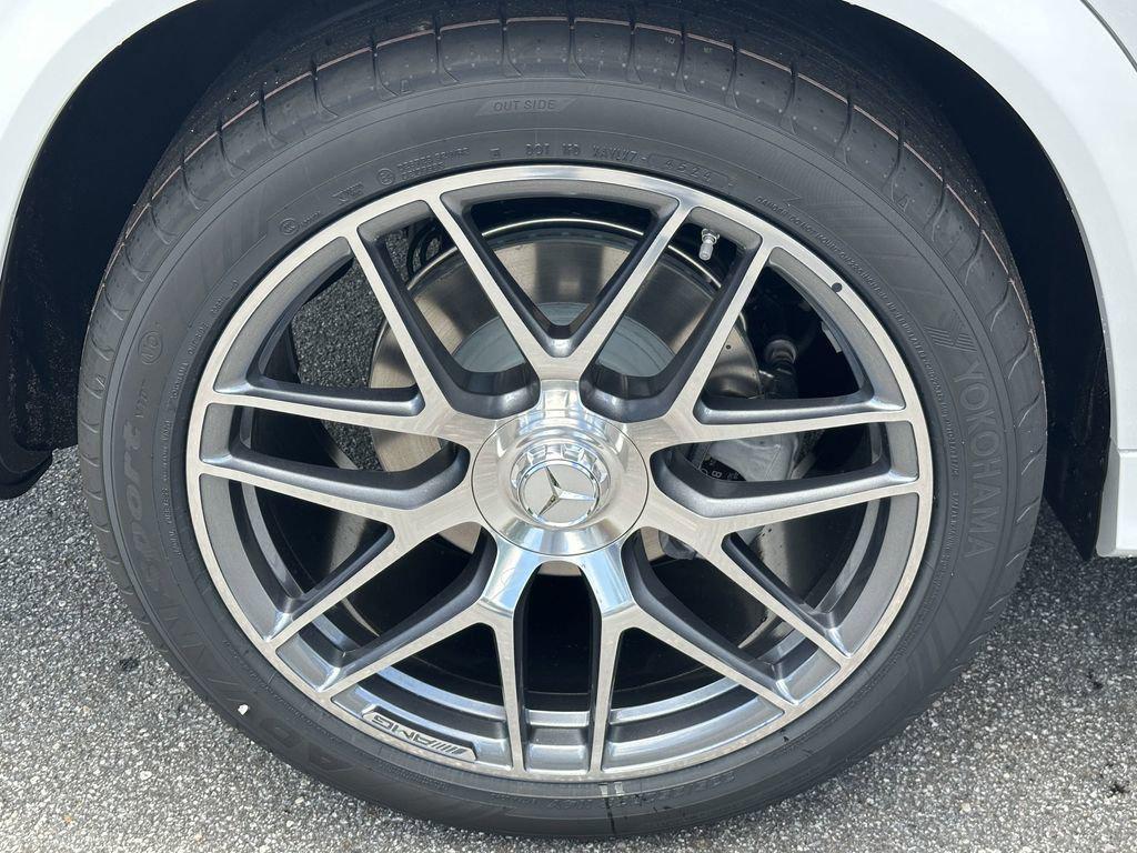 new 2025 Mercedes-Benz AMG GLE 53 car, priced at $105,815