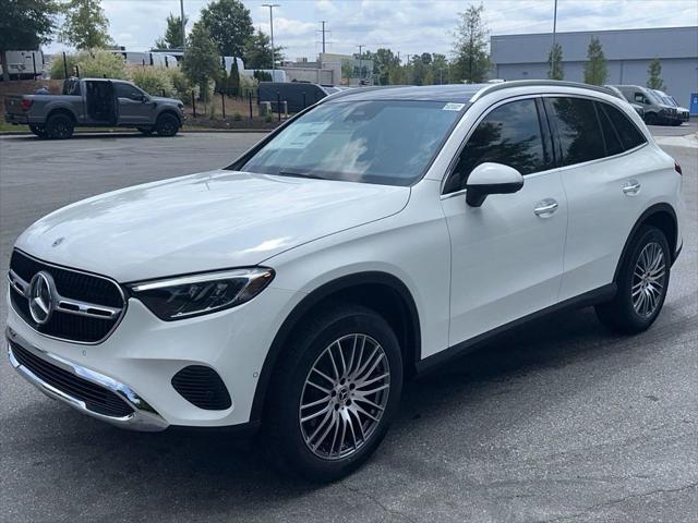 new 2024 Mercedes-Benz GLC 300 car, priced at $55,305