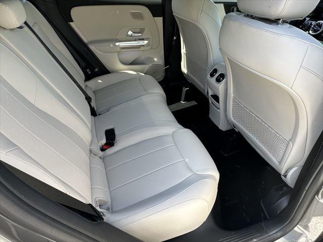 new 2025 Mercedes-Benz GLA 250 car, priced at $51,690