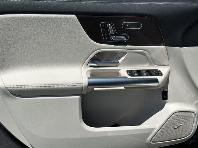 new 2025 Mercedes-Benz GLA 250 car, priced at $51,690