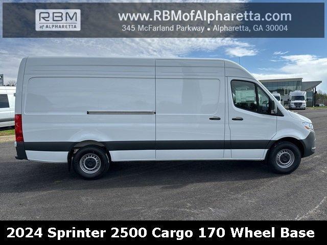 new 2024 Mercedes-Benz Sprinter 2500 car